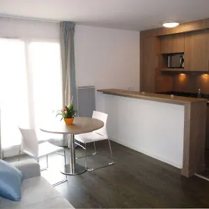 Residhome Village Appart hôtel Roissy-en-France